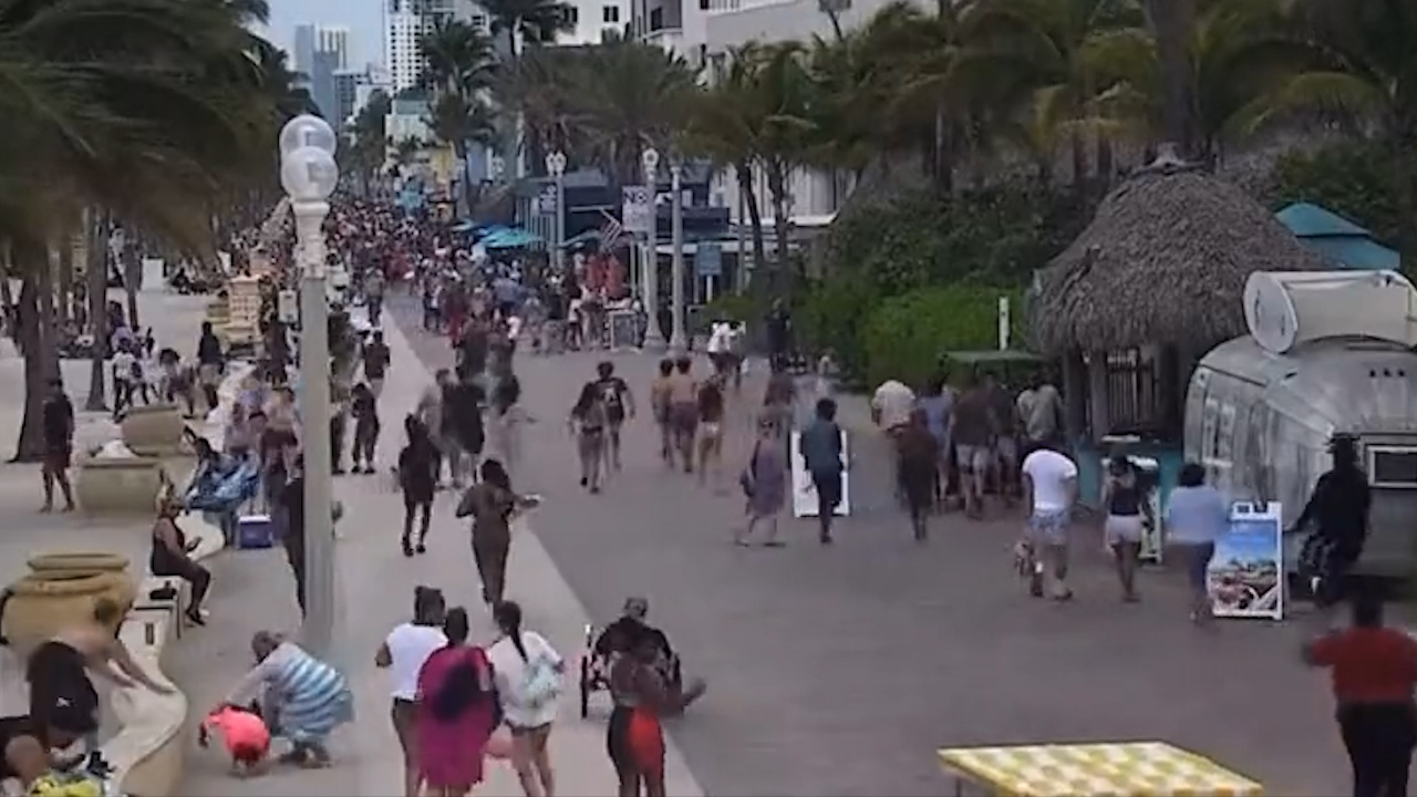 Mass shooting at Hollywood Beach, Florida